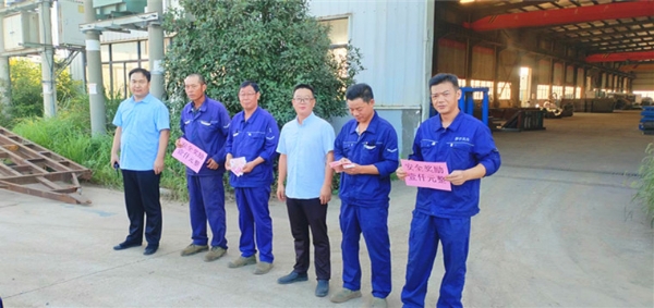 安全生產(chǎn)創(chuàng)佳績(jī)，倉(cāng)儲(chǔ)管理顯成效，當(dāng)獎(jiǎng)當(dāng)勵(lì)